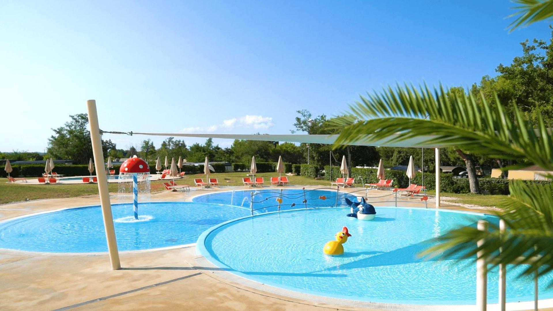 Easyatent Mobile Bijela Uvala Holiday park Mugeba