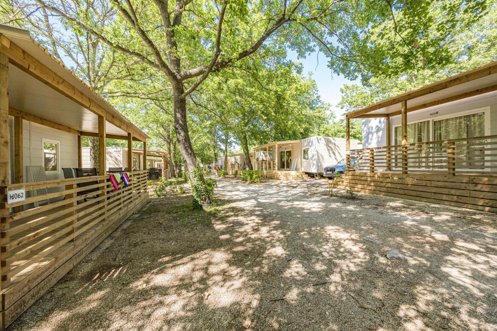 Easyatent Mobile Bijela Uvala Holiday park
