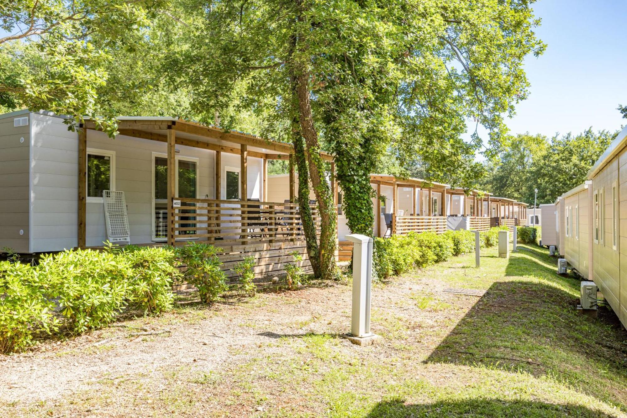 Easyatent Mobile Bijela Uvala Holiday park